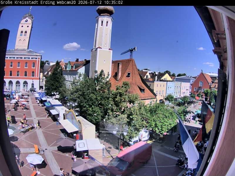 Archiv Foto Webcam Erding: Stadtturm, Kirche und Fußgängerzone