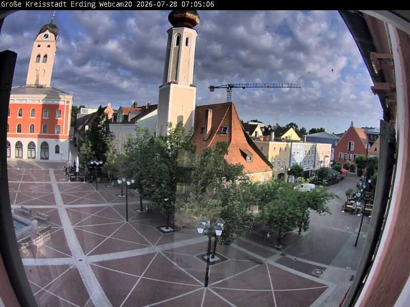 Archiv Foto Webcam Erding: Stadtturm, Kirche und Fußgängerzone
