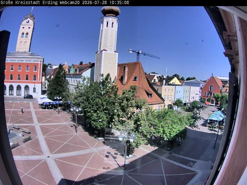 Archiv Foto Webcam Erding: Stadtturm, Kirche und Fußgängerzone