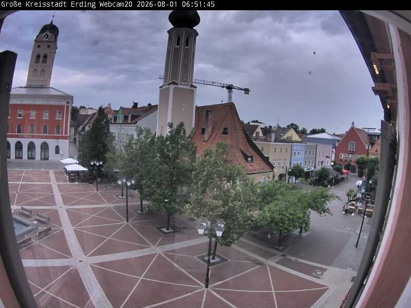 Archiv Foto Webcam Erding: Stadtturm, Kirche und Fußgängerzone