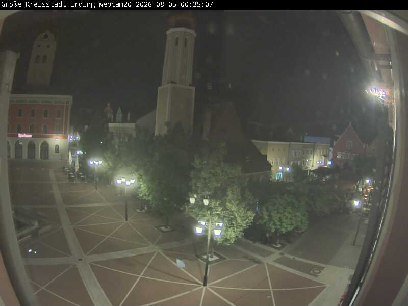 Archived image Webcam City center of Erding and the local city tower