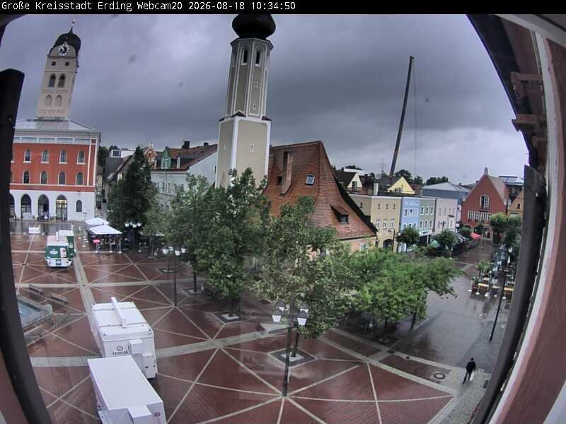 Archiv Foto Webcam Erding: Stadtturm, Kirche und Fußgängerzone
