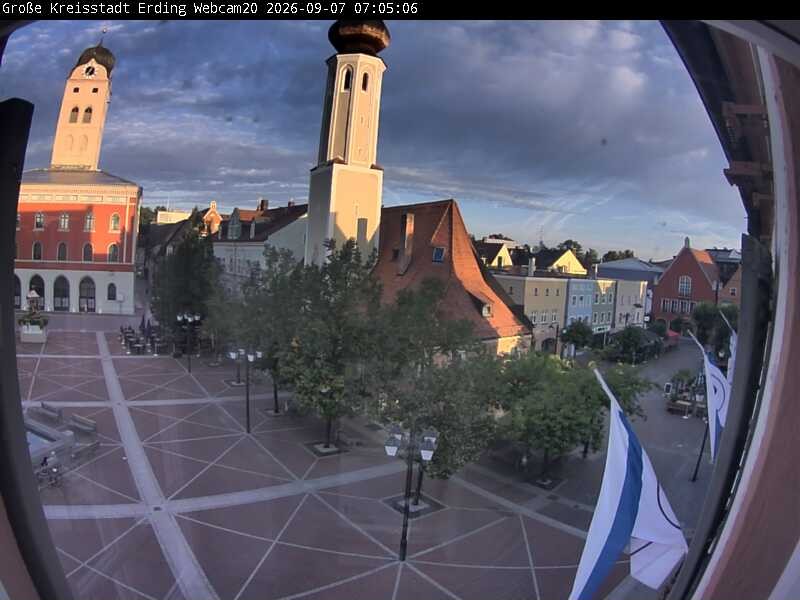 Archived image Webcam City center of Erding and the local city tower