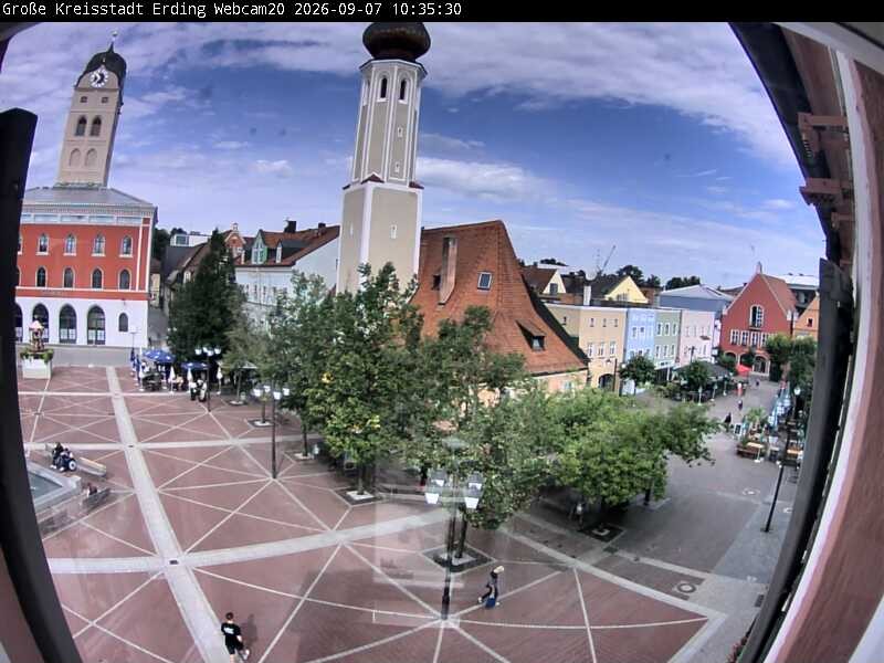 Archived image Webcam City center of Erding and the local city tower
