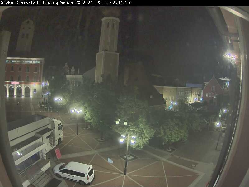 Archiv Foto Webcam Erding: Stadtturm, Kirche und Fußgängerzone