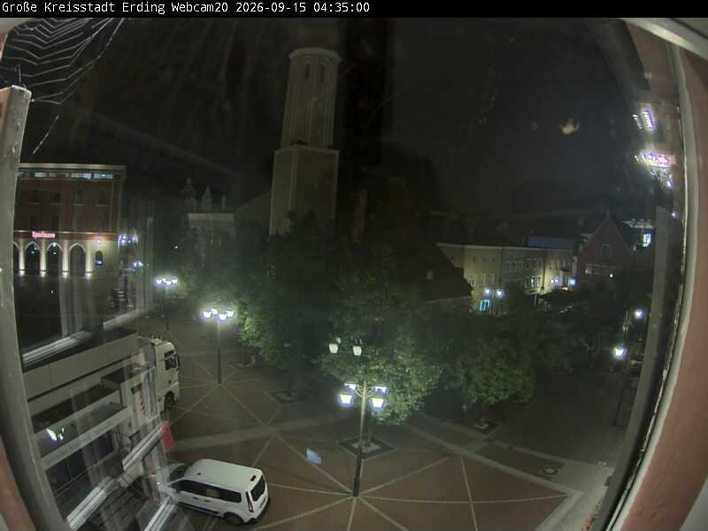 Archiv Foto Webcam Erding: Stadtturm, Kirche und Fußgängerzone