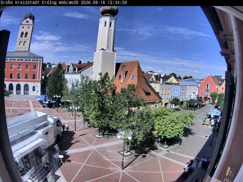 Archiv Foto Webcam Erding: Stadtturm, Kirche und Fußgängerzone