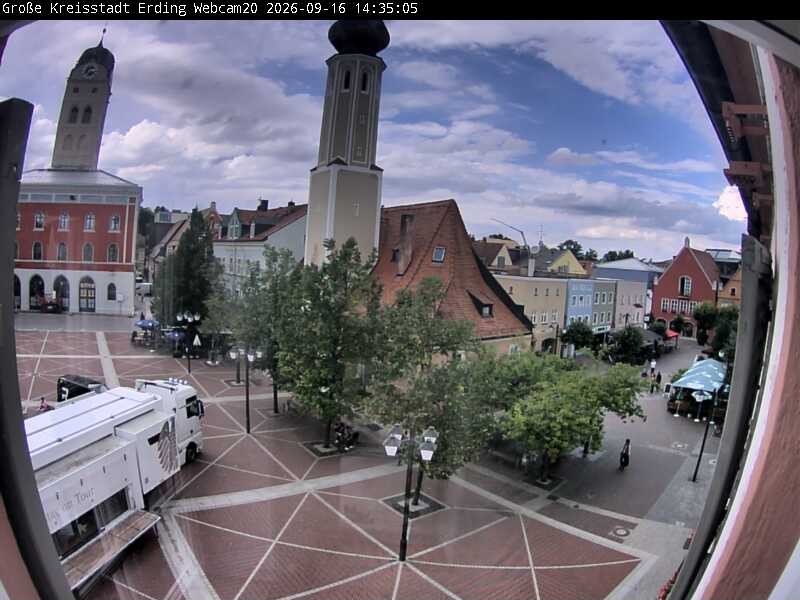 Archiv Foto Webcam Erding: Stadtturm, Kirche und Fußgängerzone