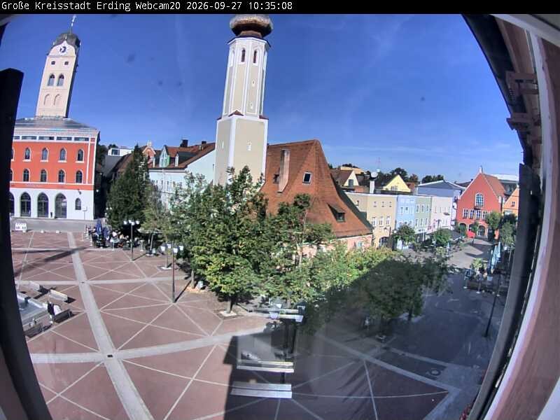 Archiv Foto Webcam Erding: Stadtturm, Kirche und Fußgängerzone