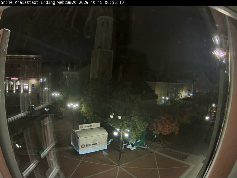 Archiv Foto Webcam Erding: Stadtturm, Kirche und Fußgängerzone