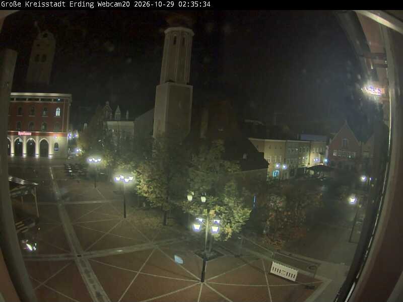 Archiv Foto Webcam Erding: Stadtturm, Kirche und Fußgängerzone
