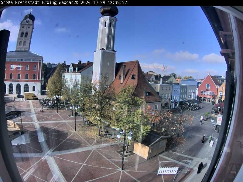 Archiv Foto Webcam Erding: Stadtturm, Kirche und Fußgängerzone
