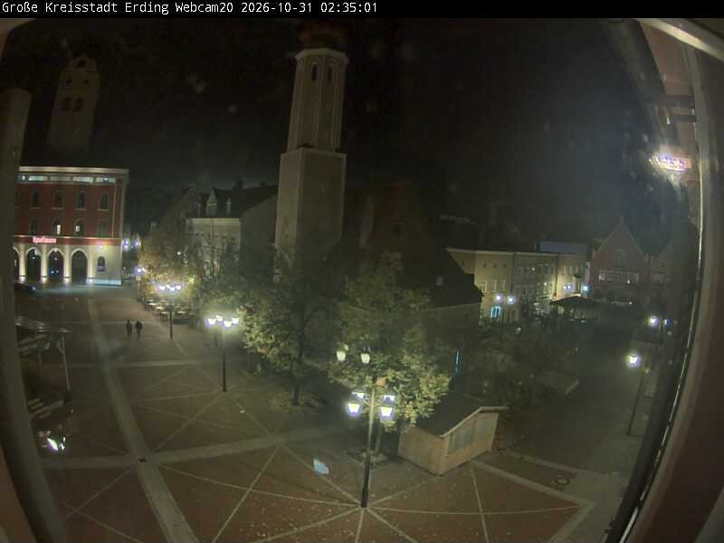 Archiv Foto Webcam Erding: Stadtturm, Kirche und Fußgängerzone