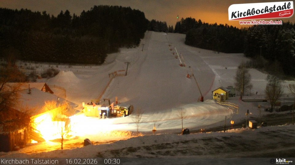 Archiv Foto Webcam Skiabfahrtshang im Schidorf Kirchbach