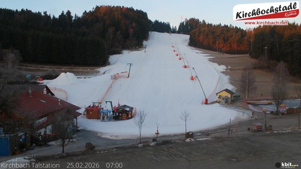 Archiv Foto Webcam Skiabfahrtshang im Schidorf Kirchbach