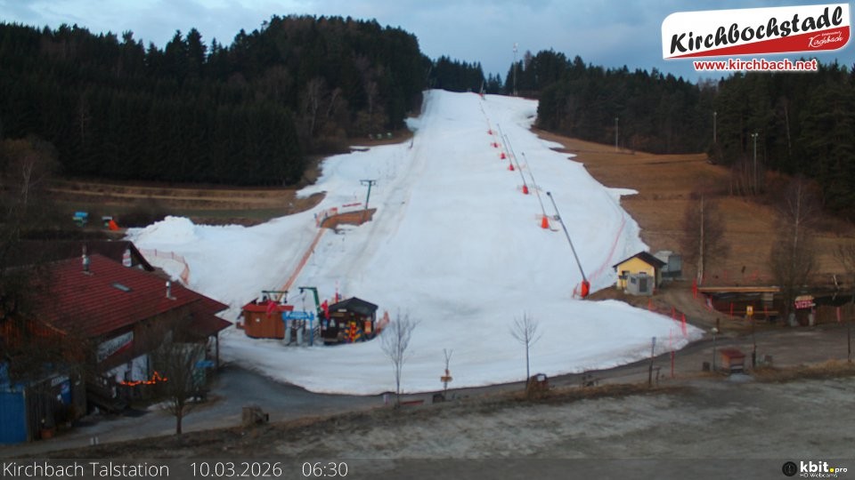 Archiv Foto Webcam Skiabfahrtshang im Schidorf Kirchbach