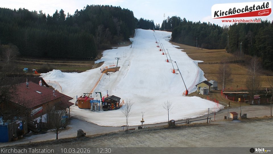 Archiv Foto Webcam Skiabfahrtshang im Schidorf Kirchbach