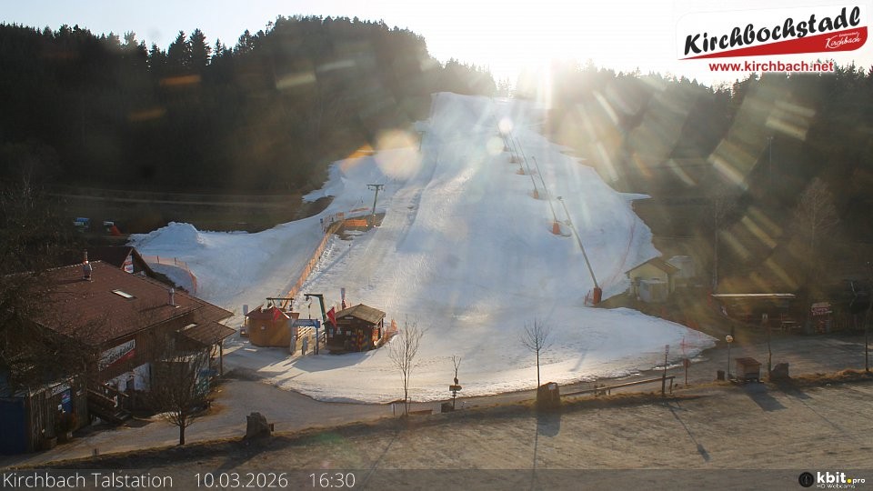 Archiv Foto Webcam Skiabfahrtshang im Schidorf Kirchbach