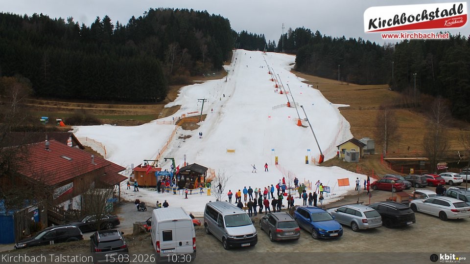 Archiv Foto Webcam Skiabfahrtshang im Schidorf Kirchbach