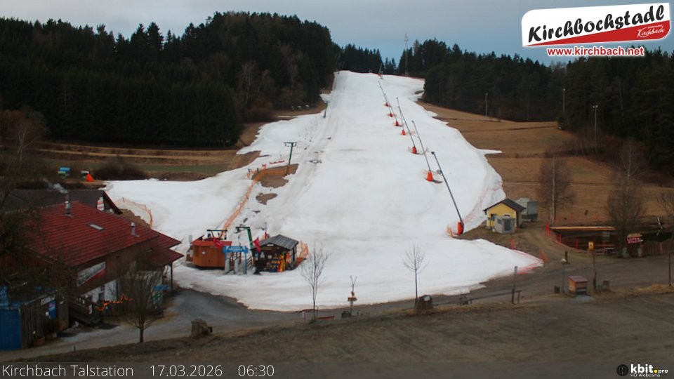 Archiv Foto Webcam Skiabfahrtshang im Schidorf Kirchbach