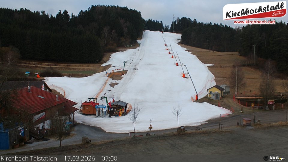 Archiv Foto Webcam Skiabfahrtshang im Schidorf Kirchbach