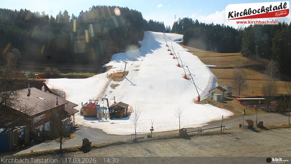 Archiv Foto Webcam Skiabfahrtshang im Schidorf Kirchbach