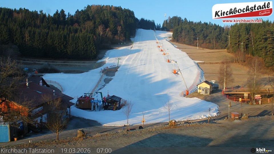 Archived image Webcam View at the lift in the Schidorf Kirchbarch, Austrian Waldviertel