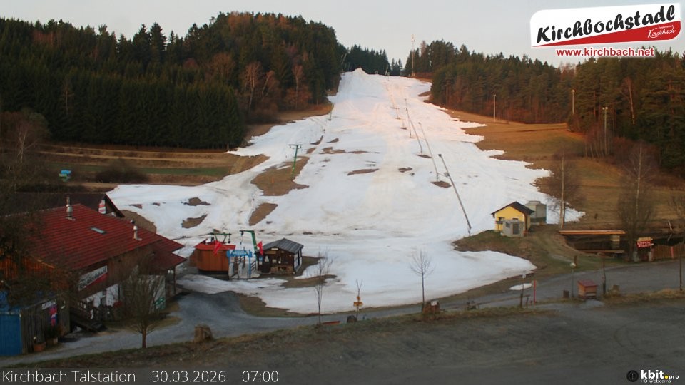 Archiv Foto Webcam Skiabfahrtshang im Schidorf Kirchbach