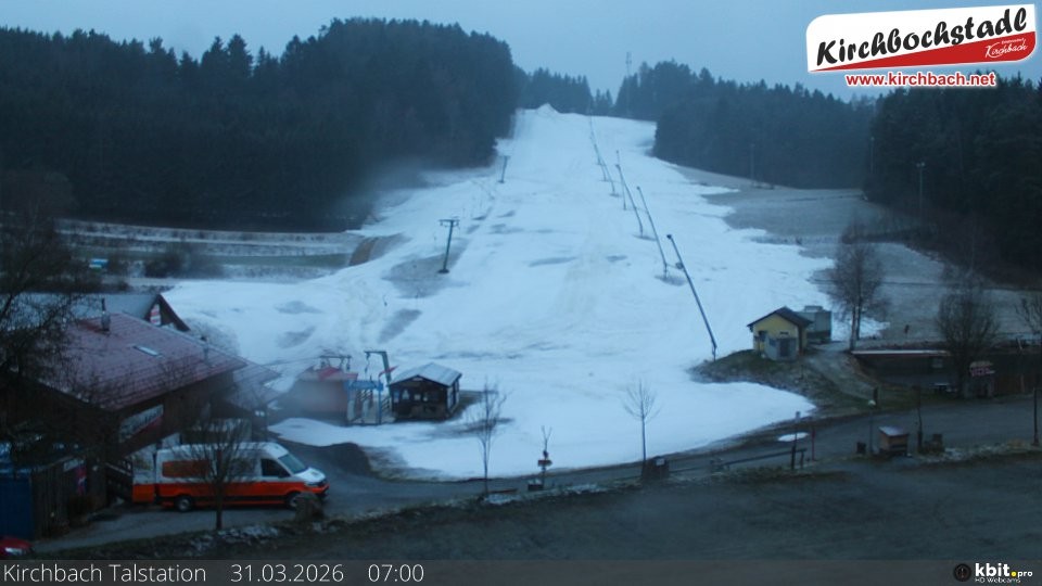 Archiv Foto Webcam Skiabfahrtshang im Schidorf Kirchbach