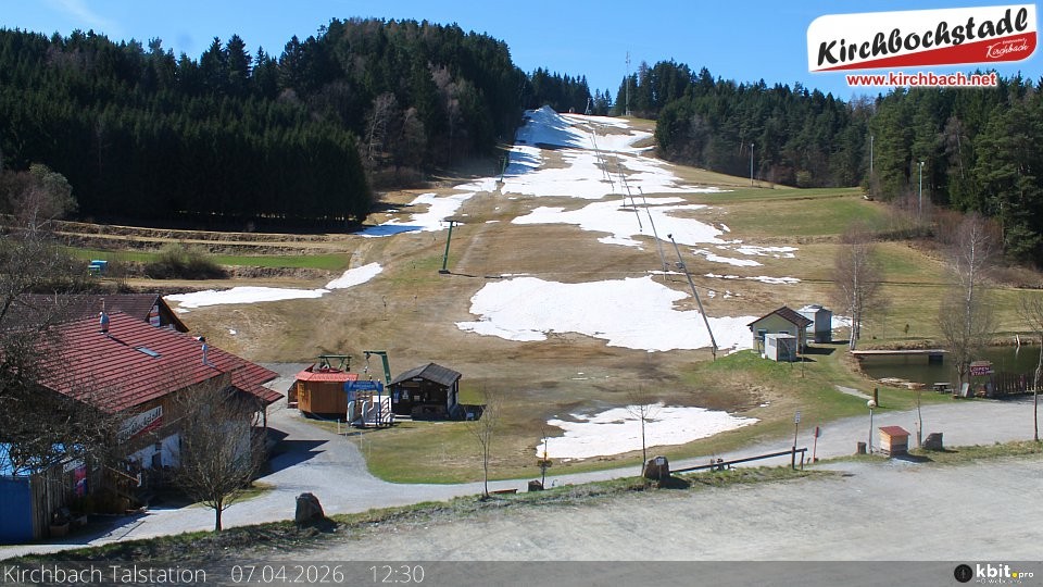 Archiv Foto Webcam Skiabfahrtshang im Schidorf Kirchbach