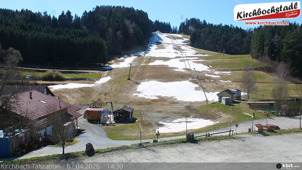 Archiv Foto Webcam Skiabfahrtshang im Schidorf Kirchbach