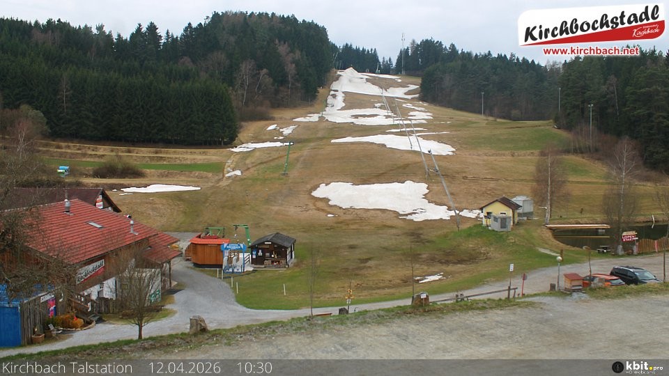 Archiv Foto Webcam Skiabfahrtshang im Schidorf Kirchbach