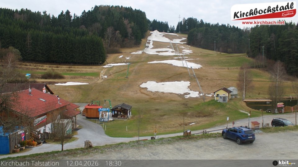 Archiv Foto Webcam Skiabfahrtshang im Schidorf Kirchbach