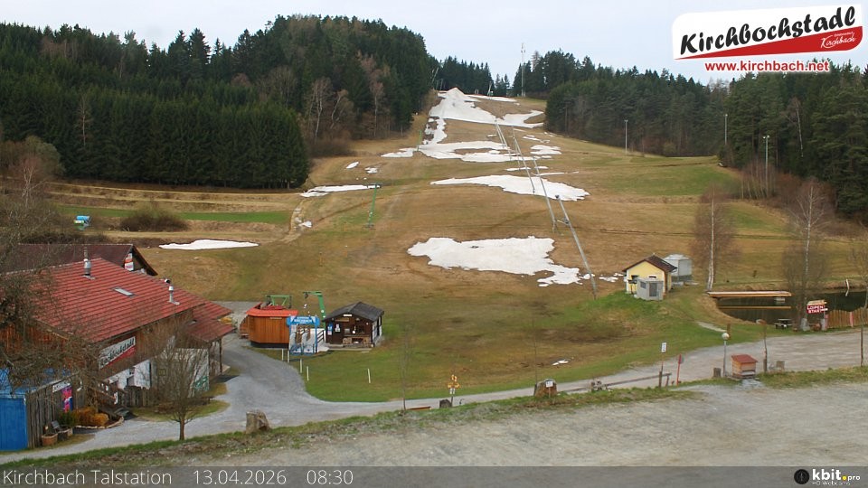 Archived image Webcam View at the lift in the Schidorf Kirchbarch, Austrian Waldviertel