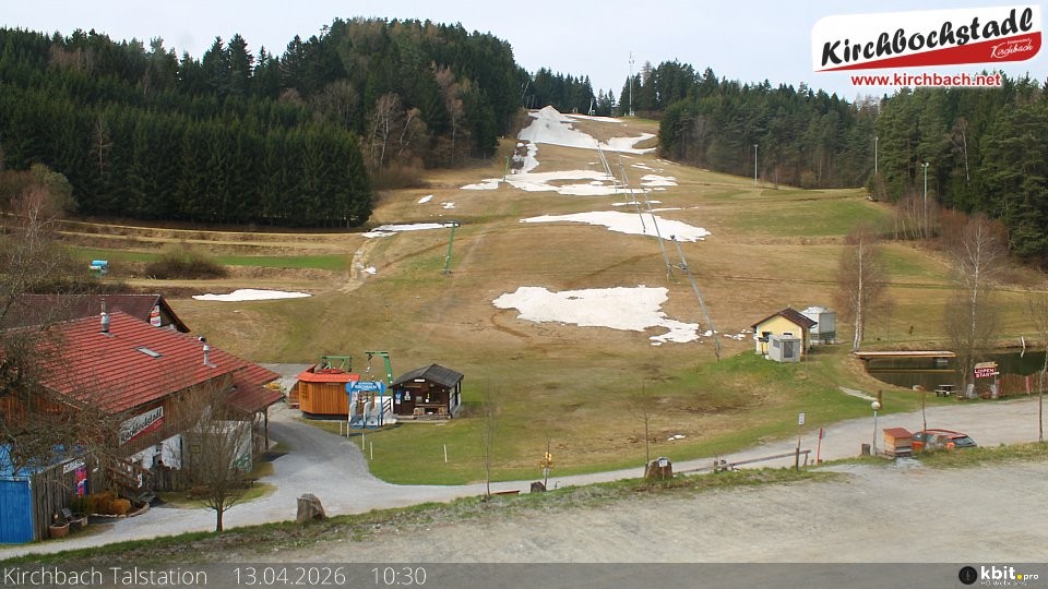 Archived image Webcam View at the lift in the Schidorf Kirchbarch, Austrian Waldviertel