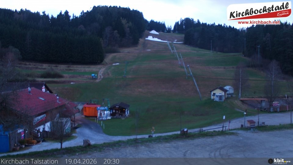 Archiv Foto Webcam Skiabfahrtshang im Schidorf Kirchbach