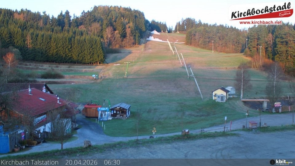 Archiv Foto Webcam Skiabfahrtshang im Schidorf Kirchbach