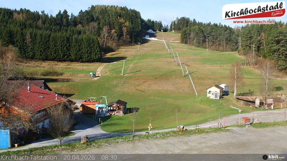 Archiv Foto Webcam Skiabfahrtshang im Schidorf Kirchbach