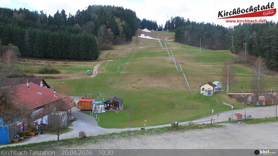 Archiv Foto Webcam Skiabfahrtshang im Schidorf Kirchbach