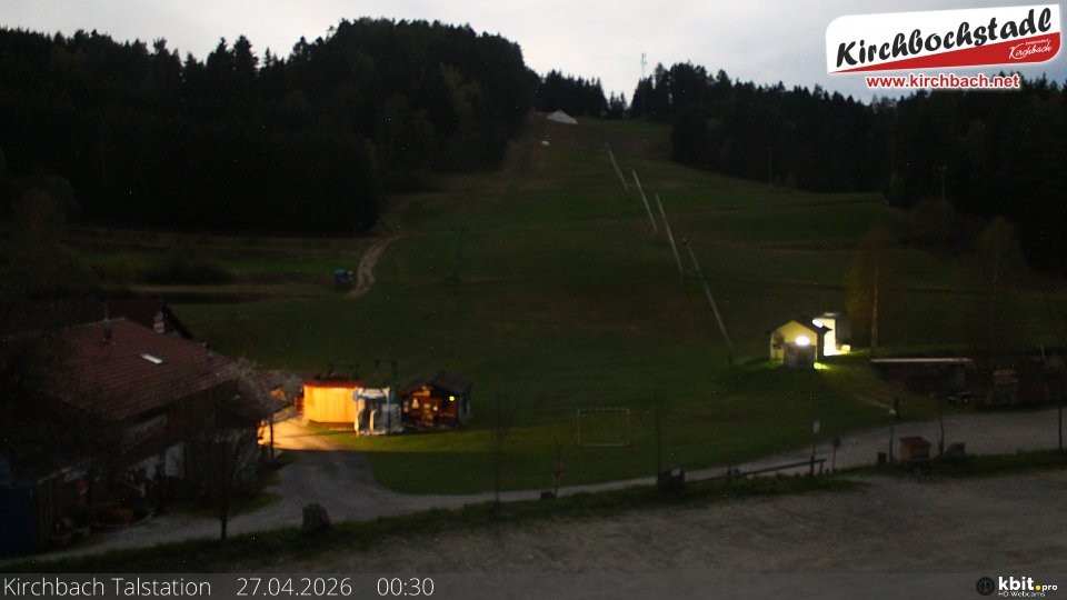 Archiv Foto Webcam Skiabfahrtshang im Schidorf Kirchbach