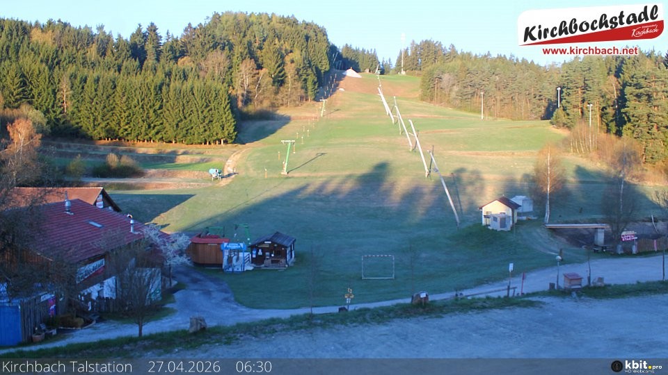 Archiv Foto Webcam Skiabfahrtshang im Schidorf Kirchbach