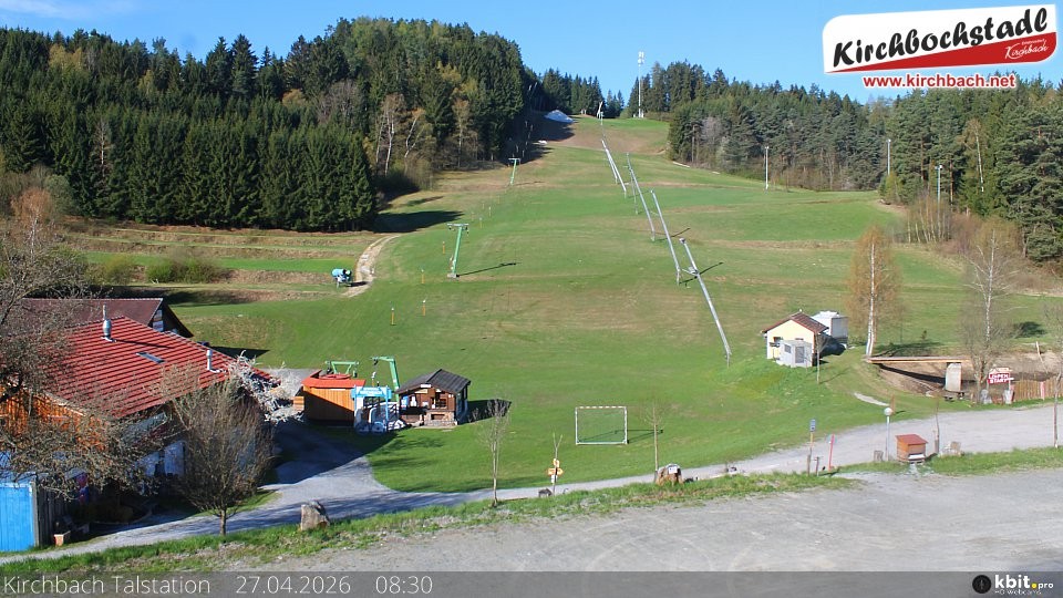 Archiv Foto Webcam Skiabfahrtshang im Schidorf Kirchbach