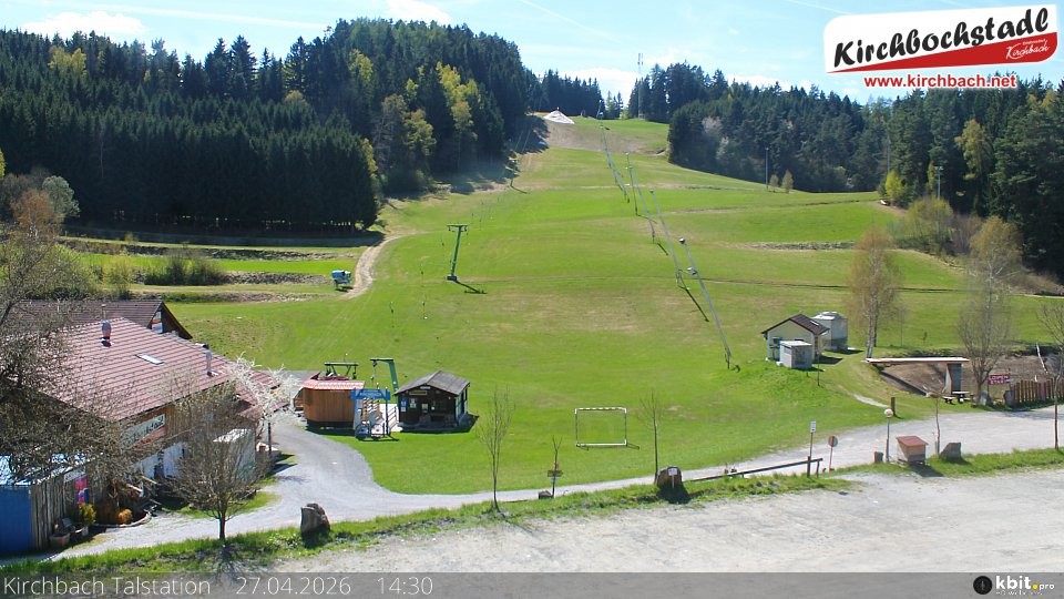 Archiv Foto Webcam Skiabfahrtshang im Schidorf Kirchbach
