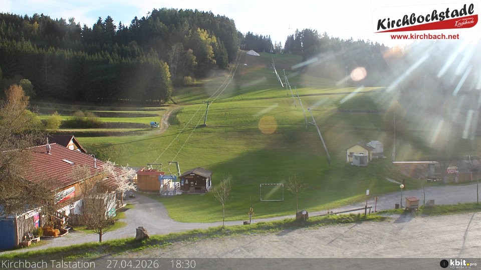 Archiv Foto Webcam Skiabfahrtshang im Schidorf Kirchbach