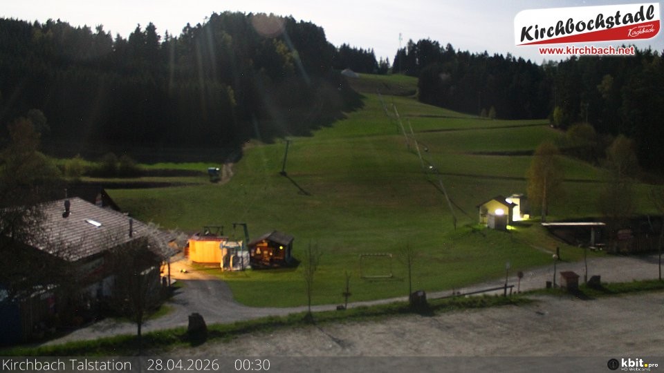 Archiv Foto Webcam Skiabfahrtshang im Schidorf Kirchbach