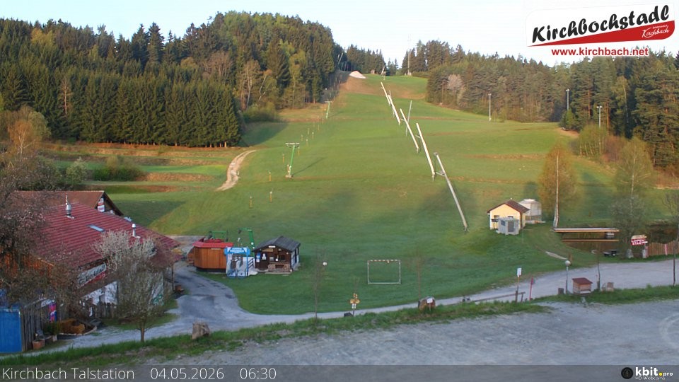Archiv Foto Webcam Skiabfahrtshang im Schidorf Kirchbach