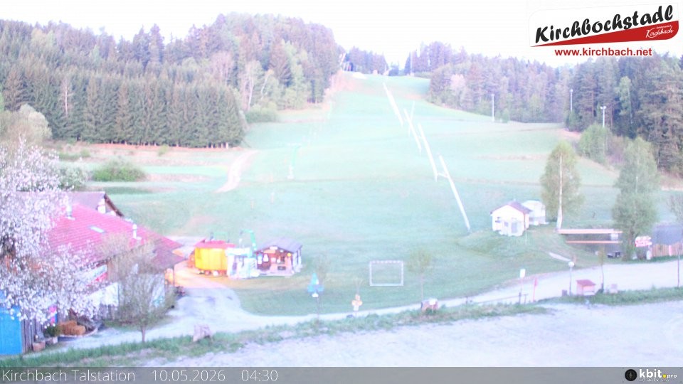 Archiv Foto Webcam Skiabfahrtshang im Schidorf Kirchbach