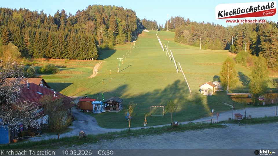 Archiv Foto Webcam Skiabfahrtshang im Schidorf Kirchbach