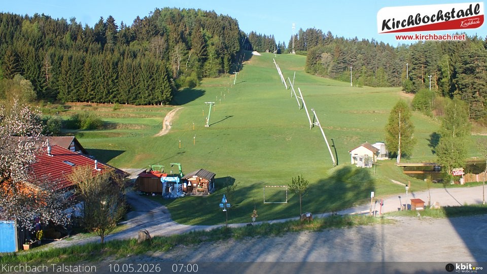 Archiv Foto Webcam Skiabfahrtshang im Schidorf Kirchbach