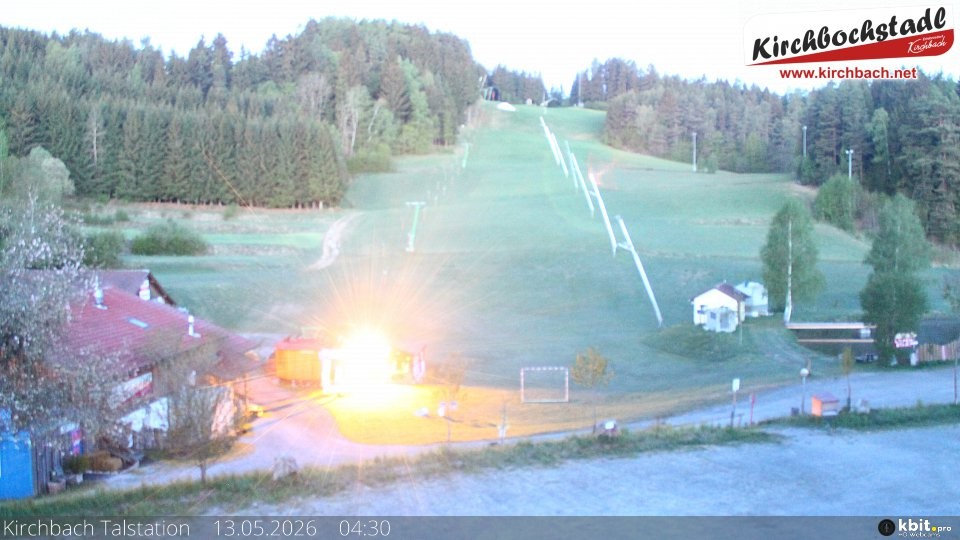 Archiv Foto Webcam Skiabfahrtshang im Schidorf Kirchbach